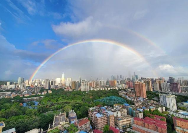 广州迎来清新夏日雨露，共赏彩虹桥下美好时光